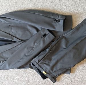 38R Hugo boss suit